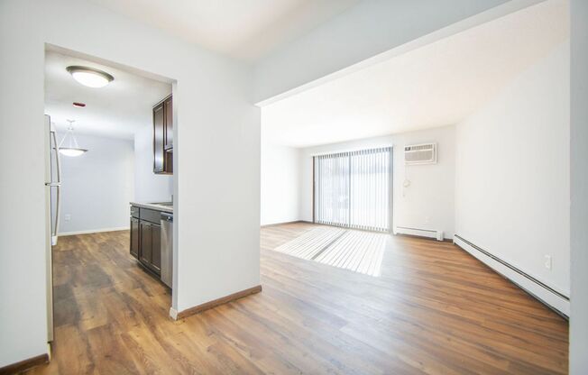 2 beds, 1 bath, 1,155 sqft, $1,530, Unit 051