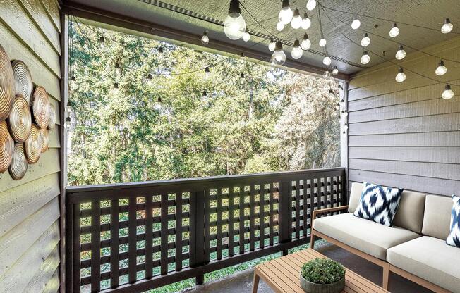 2 beds, 2 baths, 970 sqft, $1,905