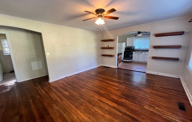 Cozy Home on 1.22 acres in Beauregard
