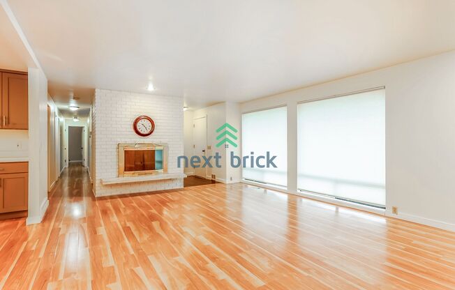 Stunning cul-de-sac residence near Odle Middle School and Bellevue Aquatic Center!