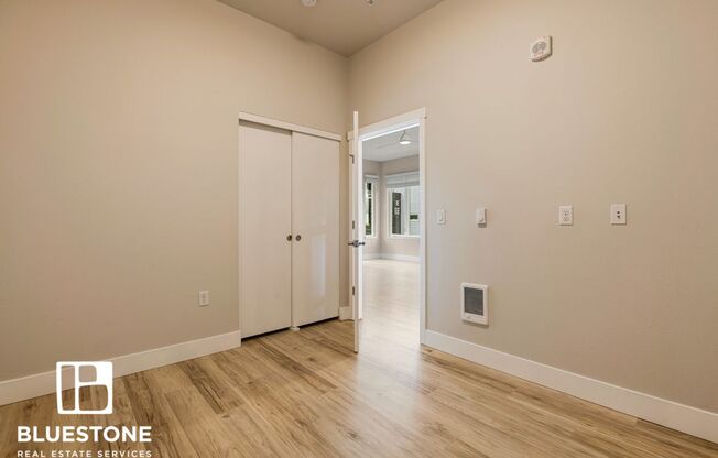 2 beds, 1 bath, 845 sqft, $1,550, Unit E222