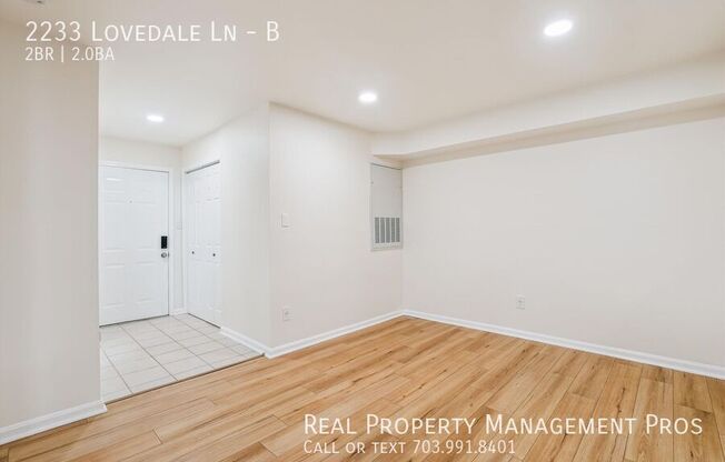 2233 LOVEDALE LN