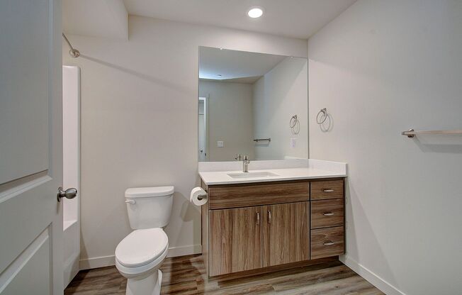 1 bed, 1 bath, $1,395, Unit 107