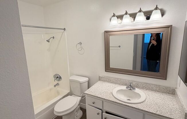 1 bed, 1 bath, 625 sqft, $1,900, Unit 30