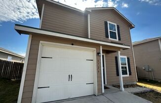 Nice 3 Bedroom, 2.5 Bath Home in Luckey Ranch Community