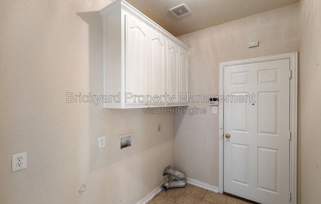 4409 MITCHELL LN