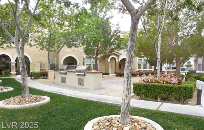 1 bed, 1 bath, $1,400, Unit Building 28