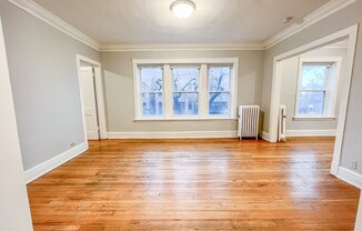 3953 HOYNE