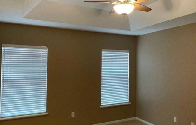 Beautiful 3/2 Home in Longleaf Available Now!