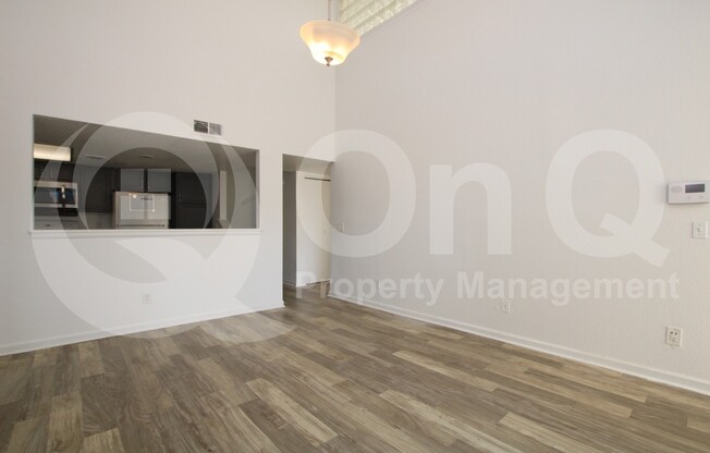 3 beds, 3 baths, 1,391 sqft, $1,899, Unit 1084