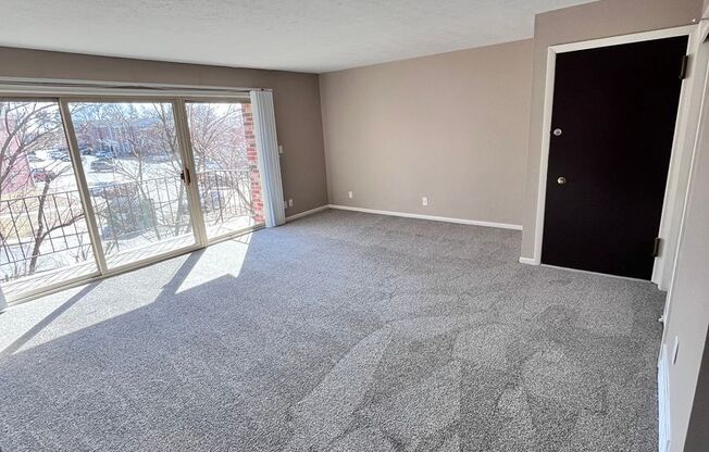 2 beds, 1 bath, 948 sqft, $1,199, Unit 119