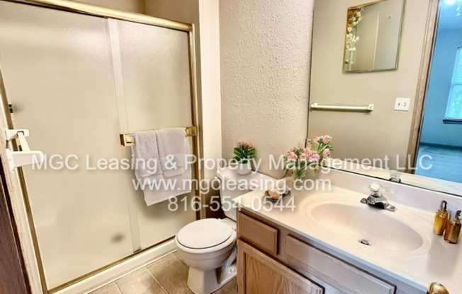 2 beds, 2.5 baths, 1,400 sqft, $1,405, Unit 1023 Brentwood Ct