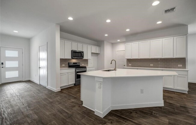 14307 MACQUARIE DR