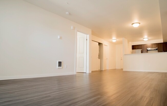 1 bed, 1 bath, 573 sqft, $1,595, Unit 302