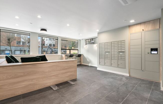 Studio, 1 bath, 240 sqft, $1,350, Unit 504