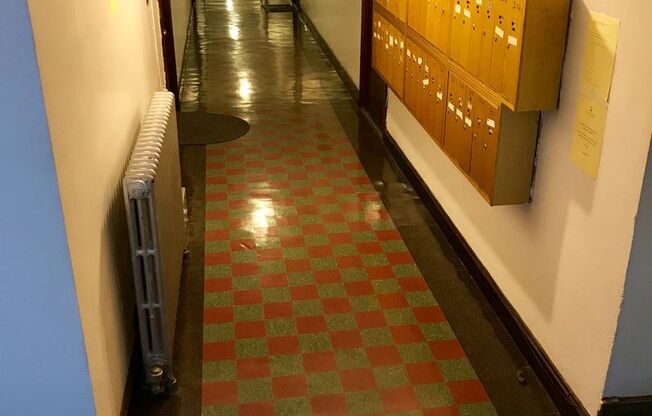 Studio, 1 bath, 400 sqft, $825, Unit 309
