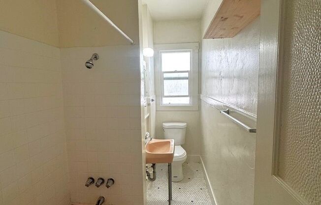 Great Deal!  Just 1 block from Campus!! ~Off-street, Parking available~ Coin Laundry Onsite