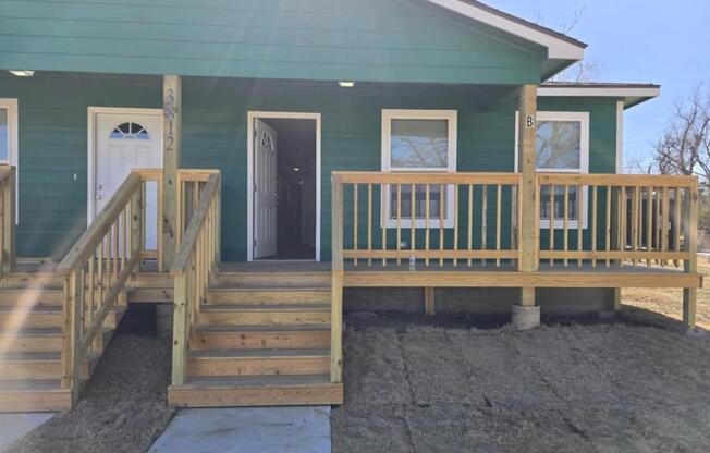 3812 W 55 ST