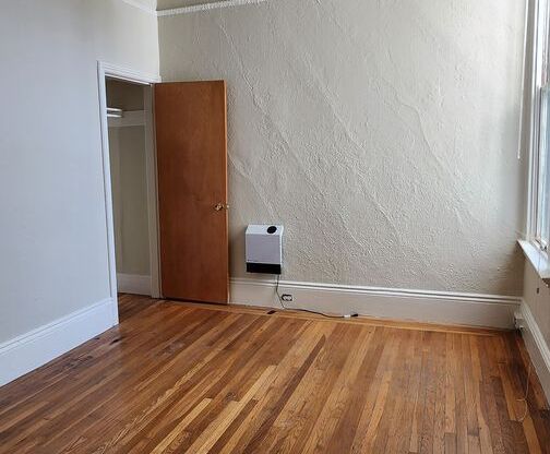 1 bed, 1 bath, 750 sqft, $3,295, Unit 09
