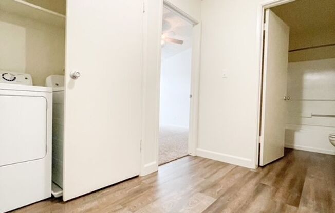 2 beds, 2 baths, 1,044 sqft, $1,795, Unit 1690-209