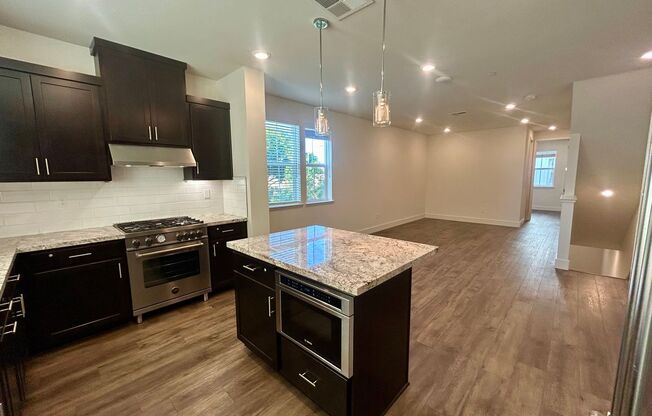 Centrally Located Santa Clara Townhouse