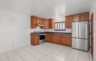 3 beds, 2 baths, $3,600, Unit UNIT 1