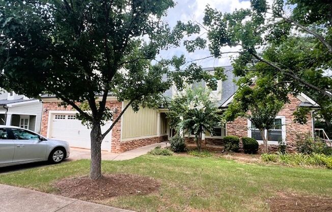 4 Bedroom 2 Bath House in Oconee!