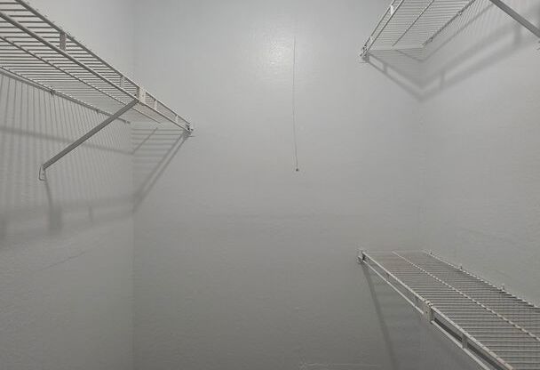 2 beds, 2 baths, 877 sqft, $1,299, Unit 0610