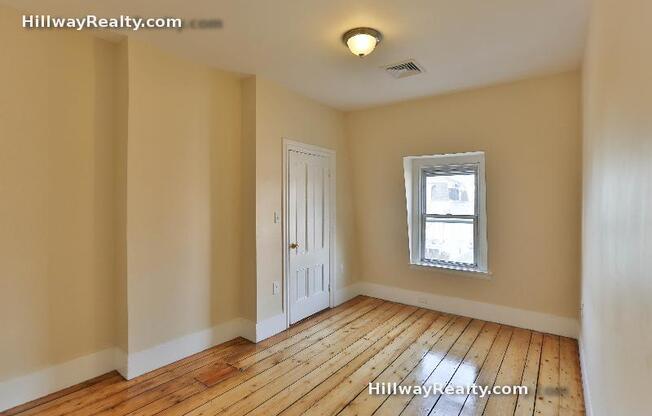 4 beds, 2 baths, $4,600, Unit 2