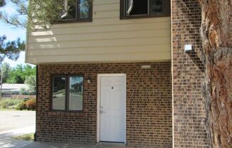 3 beds, 1.5 baths, $1,100, Unit 3311 Provence Ct. D