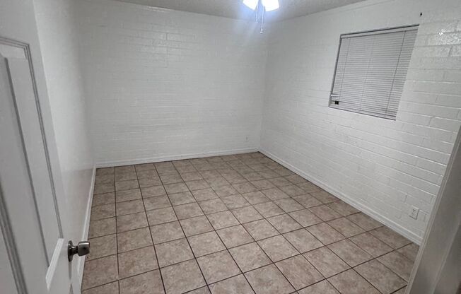 3128 W. Pima St. Unit 4 Phoenix, AZ 85009