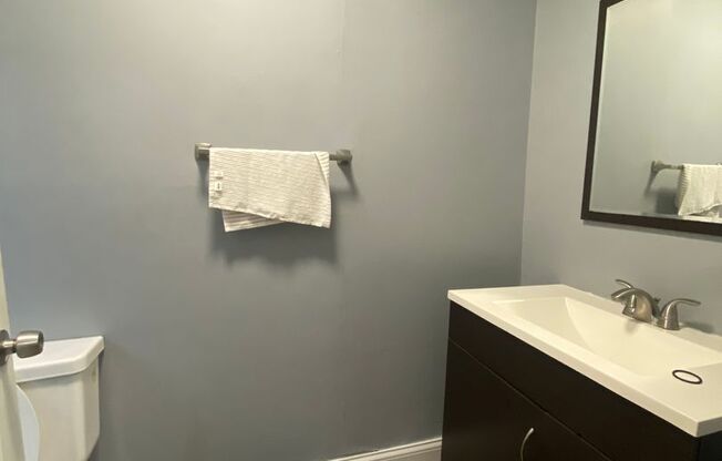 4 Bedroom House Located In Clifton Near UC's Campus