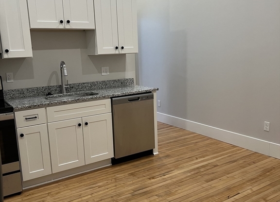 1 bed, 1 bath, 525 sqft, $1,550, Unit 19