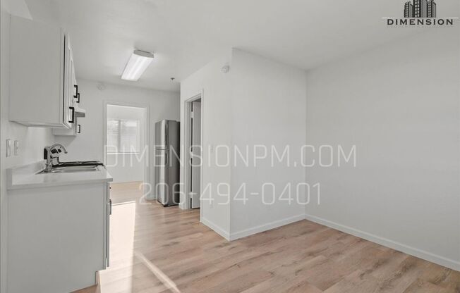 1 bed, 1 bath, 303 sqft, $975, Unit Unit 108