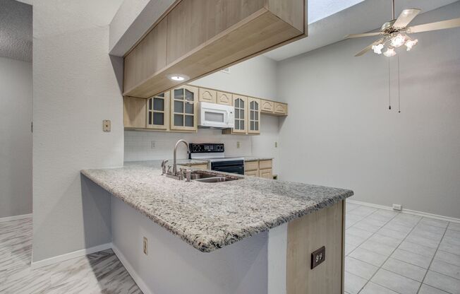 3 Bedroom Duplex - Updated and Bright - Available Now!