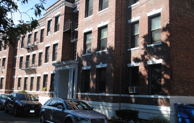34 KINROSS RD