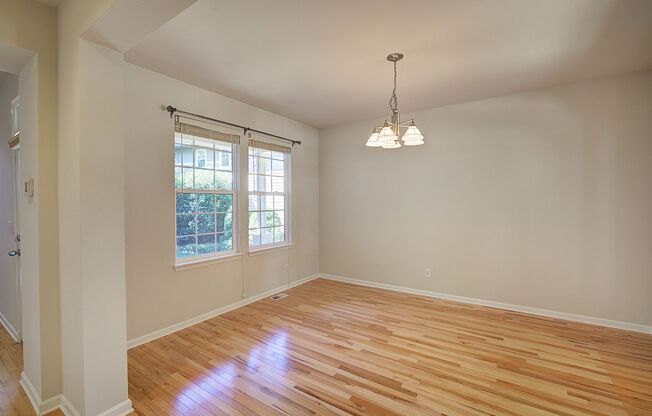 3Bd/2.5Ba Redmond Home