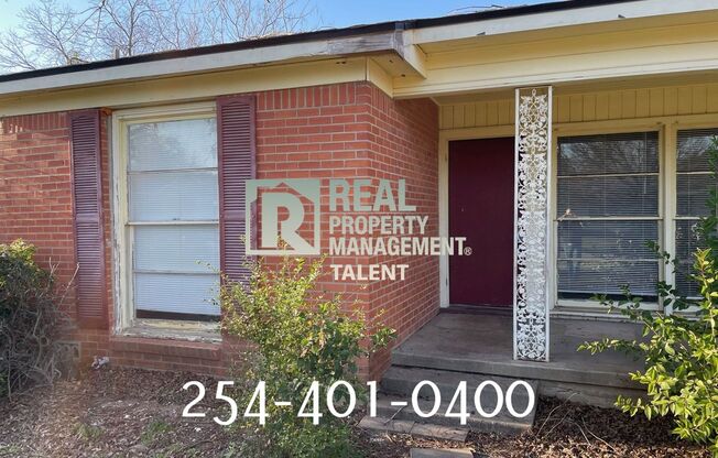 HALF OFF FIRST MONTHS RENT!!! 2-Bedroom, 1-Bathroom Duplex Waco TX