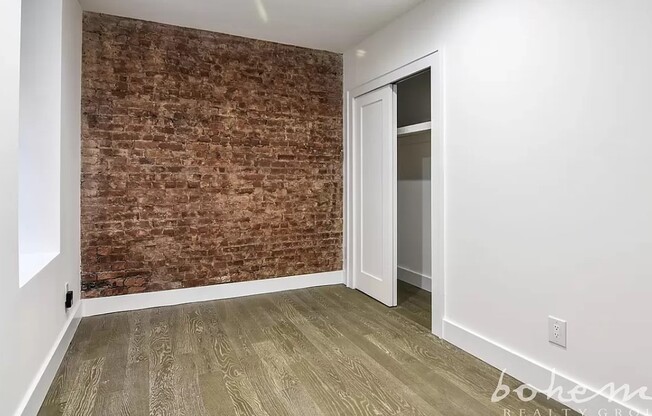 4 beds, 1.5 baths, $5,400, Unit G-2