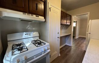 2 beds, 1 bath, $1,200, Unit 1st Floor