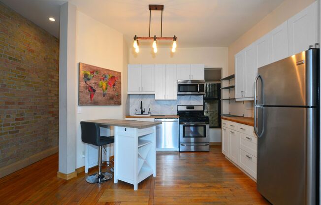 Beautiful Condo in Prime Minneapolis Location!