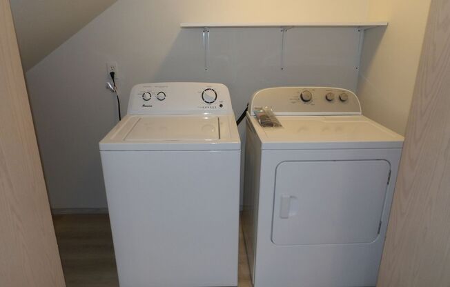 2 beds, 2.5 baths, 1,497 sqft, $2,050, Unit F30