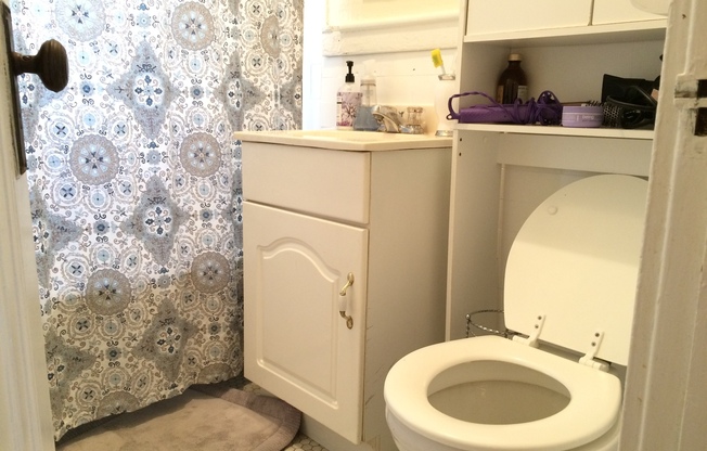 1 bed, 1 bath, 577 sqft, $2,400, Unit 03-037