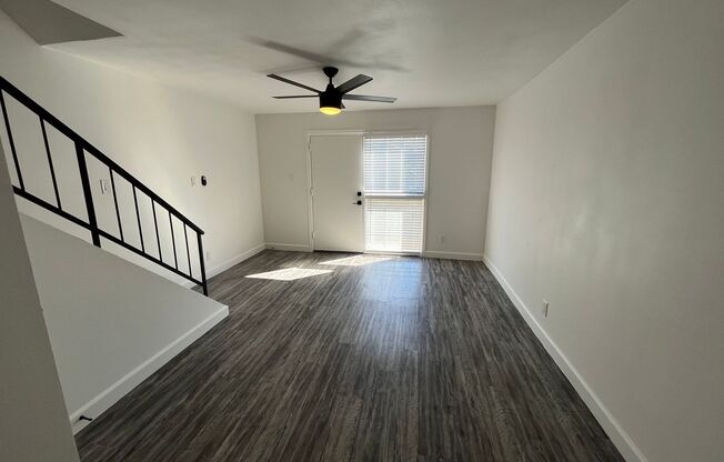 2 beds, 2 baths, 977 sqft, $1,545, Unit 14