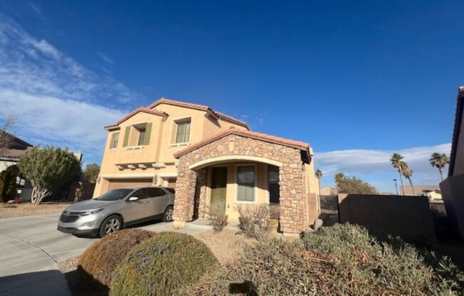Beautiful 4-bedroom, 3 bath home with a POOL in the Centennial Hills community