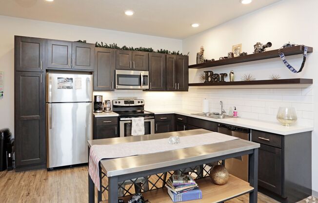 Large 1 Bedroom With River Views