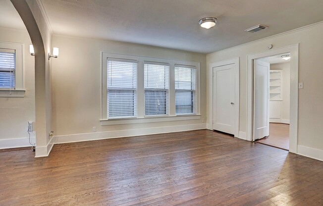 Well Maintained 2 Bedroom House