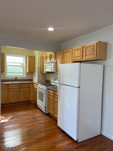 33 WEST 16TH ST