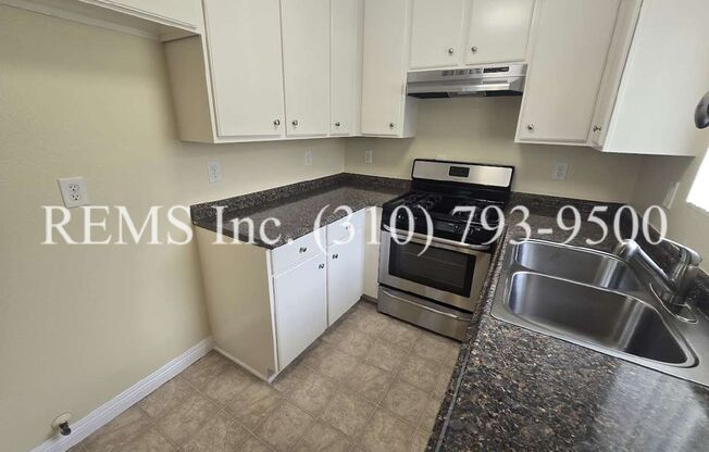 2 beds, 2 baths, 1,000 sqft, $2,295, Unit 01