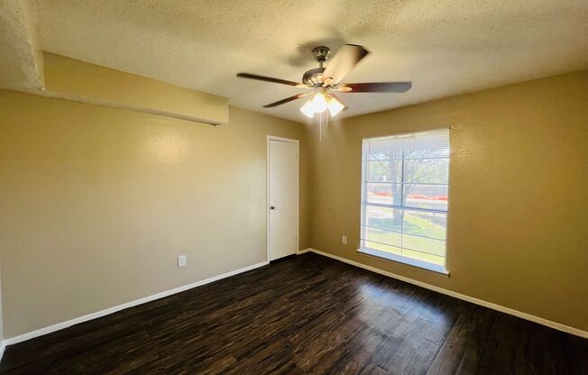 1 bed, 1 bath, 666 sqft, $1,175, Unit 2-208